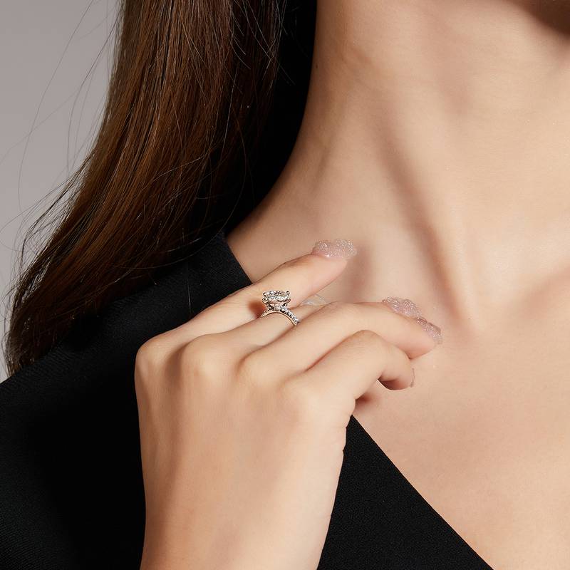 Classic圆包S925银镀白金MoissaniteWomen's Ring1ctD级